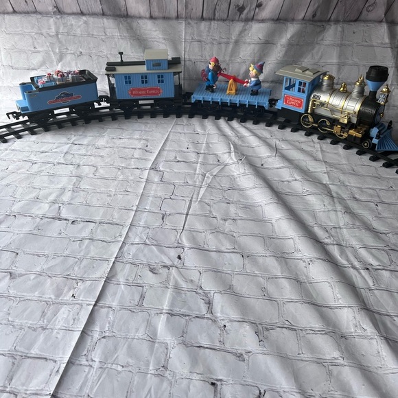 Vintage Rudolph and The Island of Misfit Toys: Rudolph's Red Nose Express - Picture 5 of 8